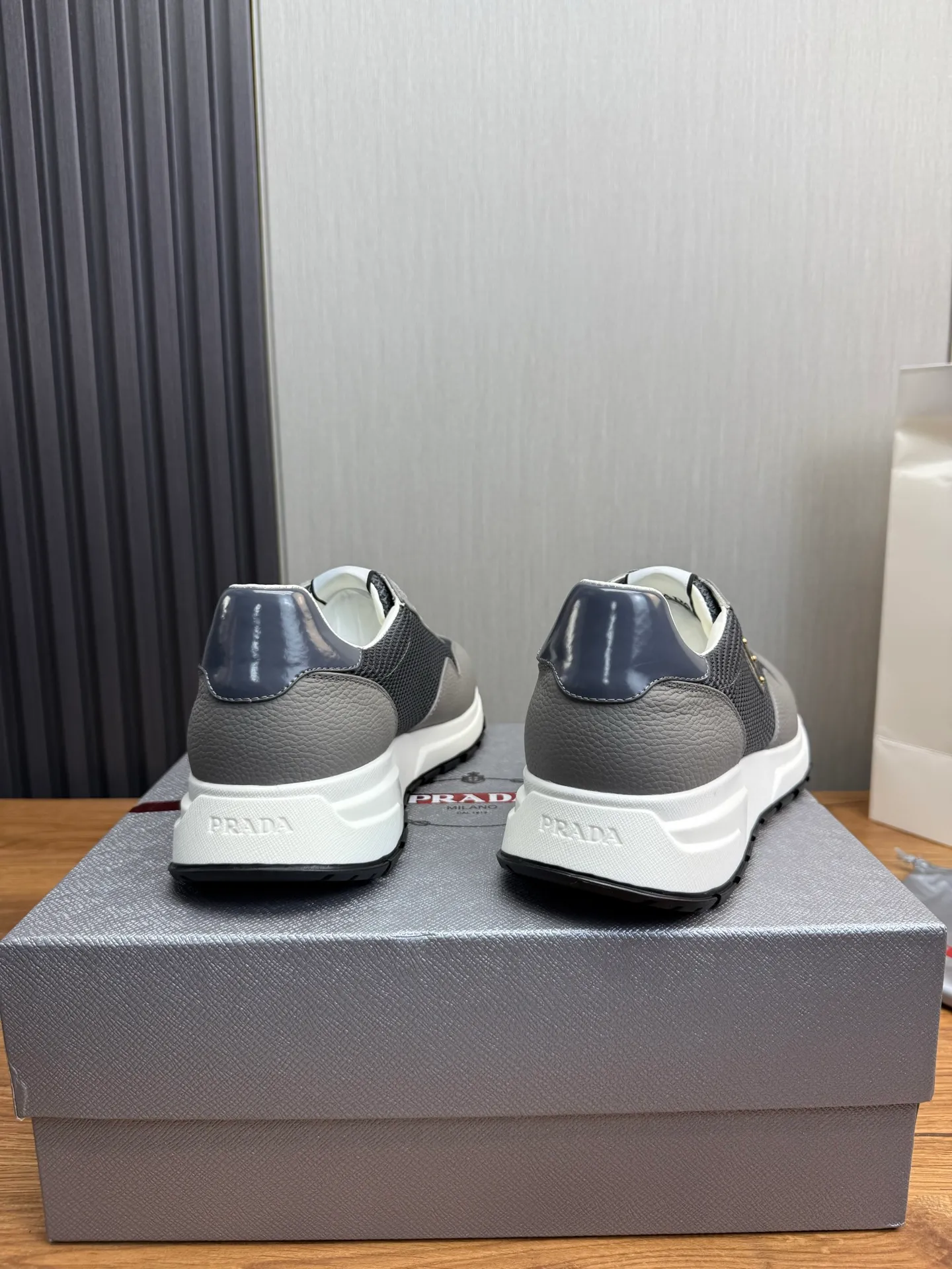 Men's shoes 💰560💰 [PRADA] Men's shoes are popular in the counter, official website is synchronized, 1 high-quality shipment ✔️Original cowhide mesh + cowhide lining, 1🆚1 replica, original sole, 38-45 (45 customized, non-refundable)